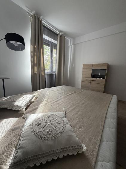 Apartament cu 2 camere decomandat în Băneasa