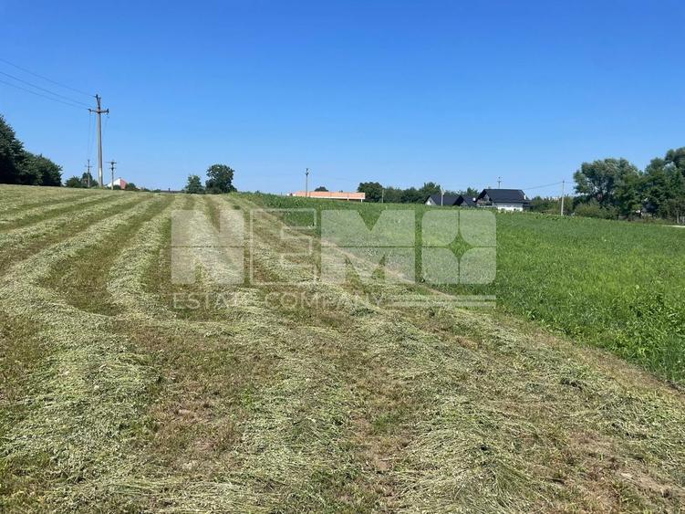 Teren agricol intravilan de 2100 mp, în Central