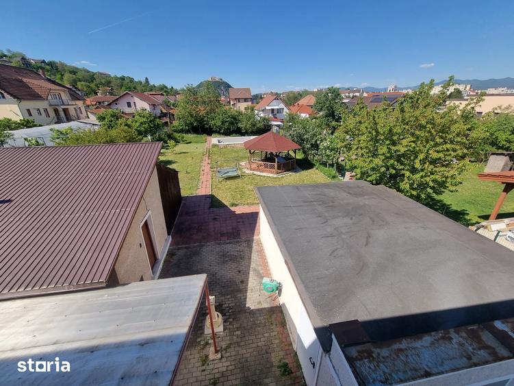 Casă cu 7 camere decomandat cu Teren 767 Mp în Ultracentral