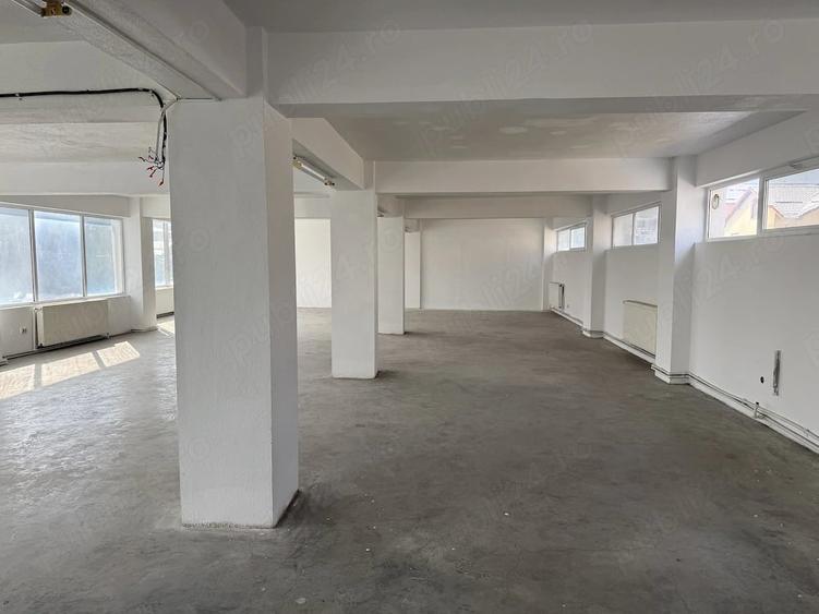 Spațiu comercial, de 250 mp, în Găvana