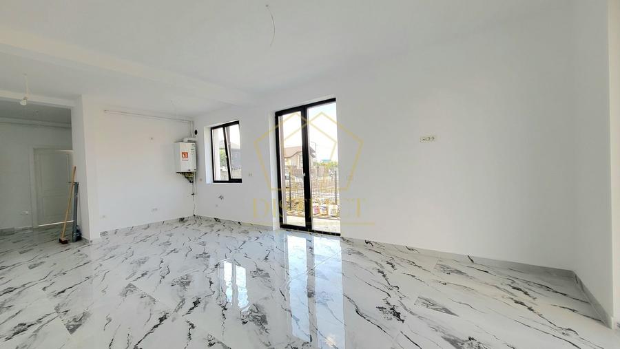 Apartament cu 2 camere semidecomandat în Giroc