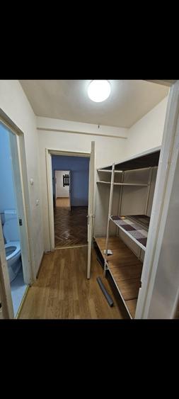 Apartament cu 2 camere semidecomandat în Zamfirescu