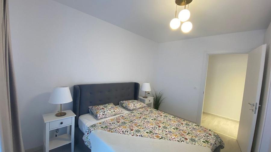 Apartament cu 2 camere decomandat, mobilat în Industriilor