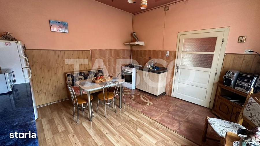Casă cu 5 camere cu Teren 800 Mp în Turnișor