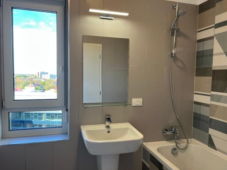 Apartament cu 3 camere decomandat, mobilat în Circumvalațiunii