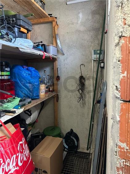 Casă cu 4 camere cu Teren 332 Mp în Sântandrei