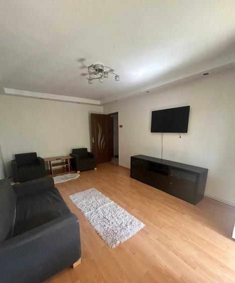 Apartament cu 2 camere decomandat în Craiovița Nouă