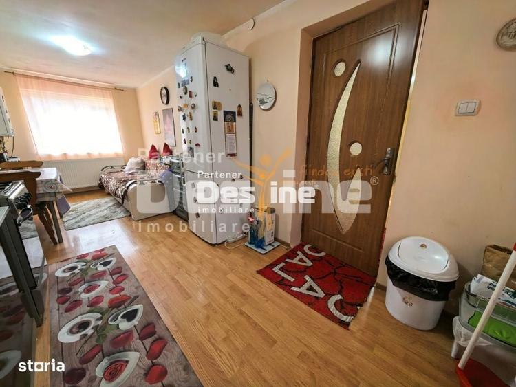 Apartament cu 2 camere decomandat în Valea Adâncă