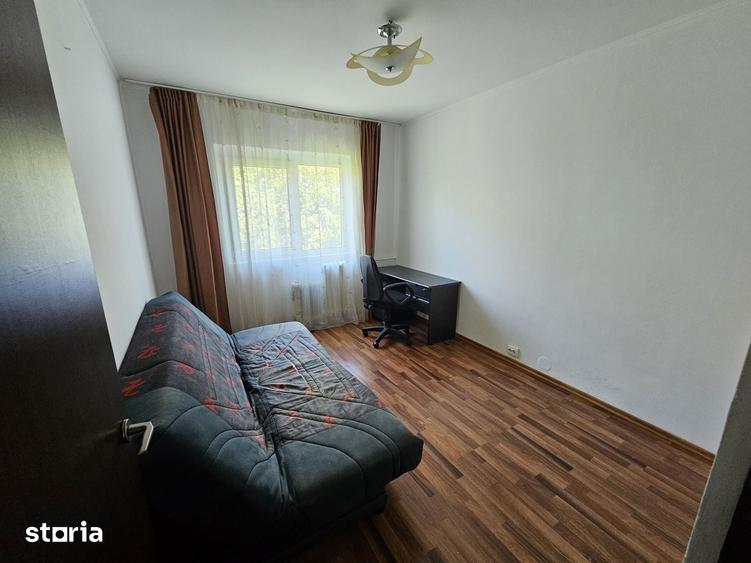 Apartament cu 3 camere decomandat în Militari