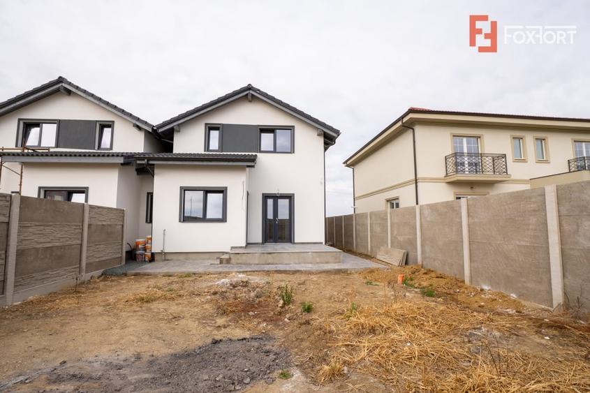 Duplex cu 4 camere cu Teren 273 Mp în Urseni