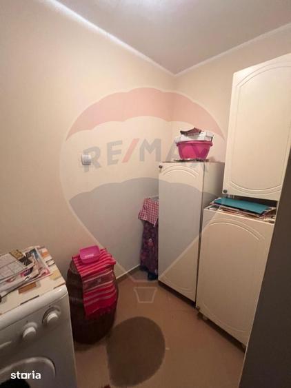 Apartament cu 3 camere, mobilat în Central