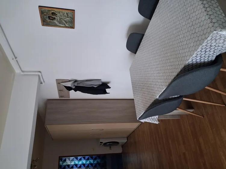 Apartament cu 2 camere decomandat în Florești