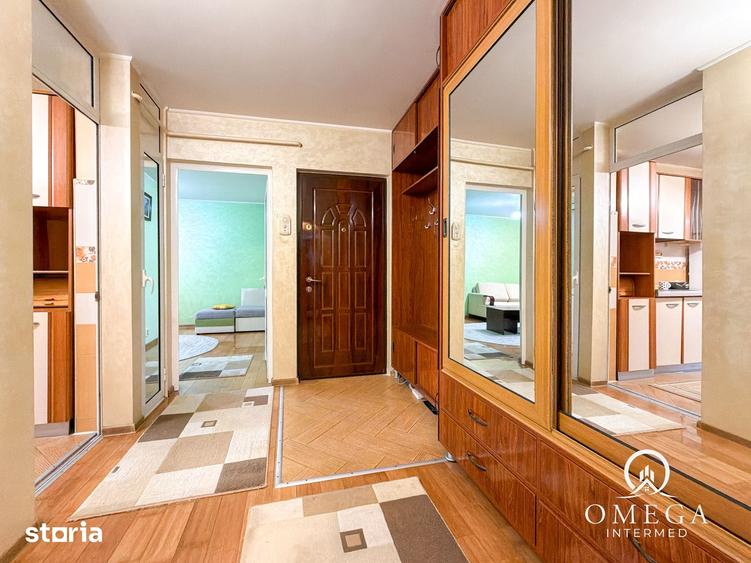 Apartament cu 2 camere decomandat în Nicolina