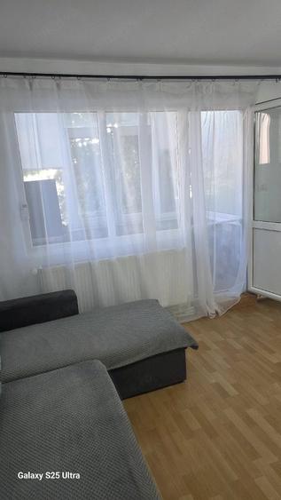 Apartament cu 2 camere semidecomandat în Horia