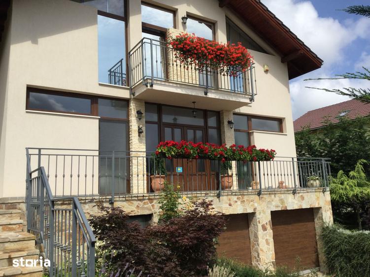 Casă cu 5 camere cu Canalizare în Făget