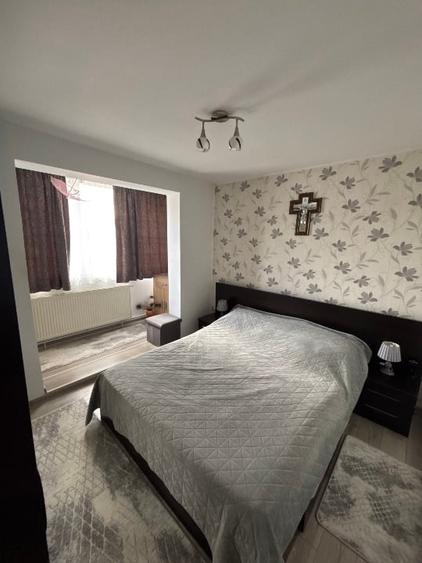 Apartament cu 3 camere decomandat, mobilat în Tudor