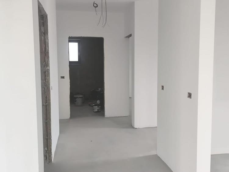 Casă individuală cu 3 camere cu Canalizare în Micro 16