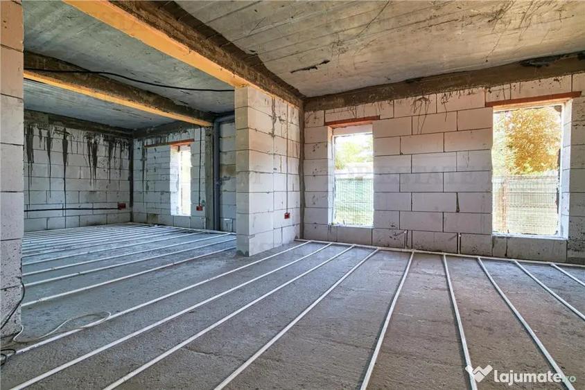 Casă cu 3 camere cu Teren 1056 Mp în Mihail Kogălniceanu