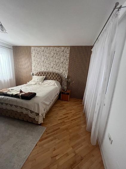 Casă cu 3 camere cu Teren 260 Mp în Central