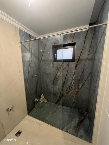 Casă cu 5 camere cu Teren 208 Mp în Central