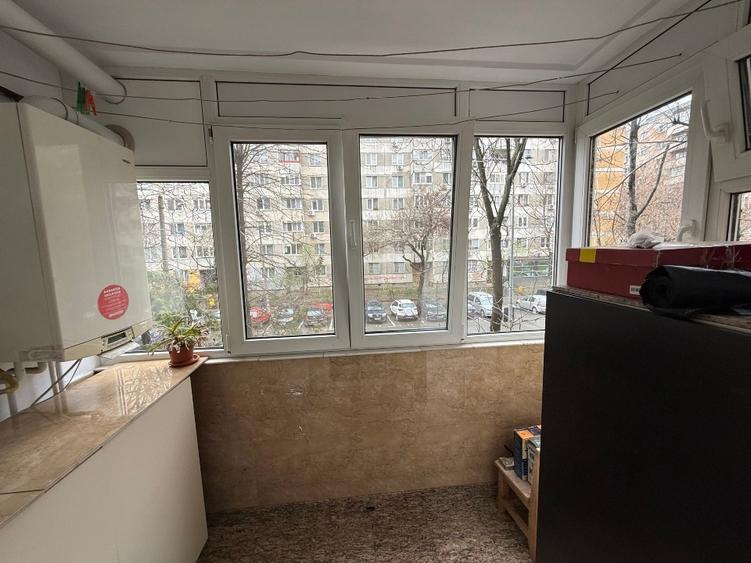 Apartament cu 3 camere decomandat, mobilat în Rahova