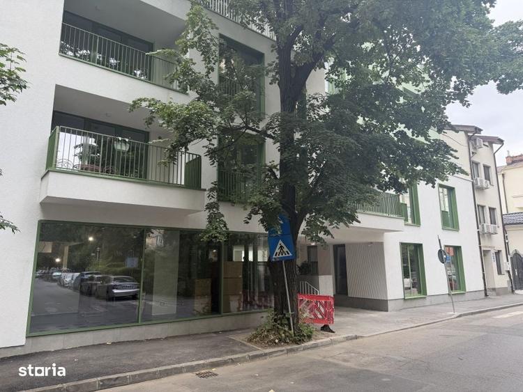 Spațiu comercial, de 65 mp, în Central