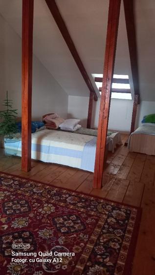 Casă cu 5 camere cu Teren 395 Mp în Central