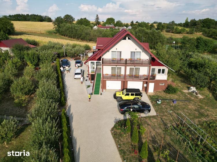 Casă cu 4 camere cu Teren 10000 Mp în Forăști