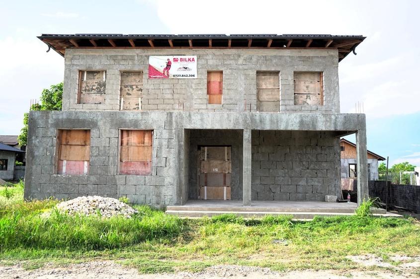 Casă cu 4 camere în Central