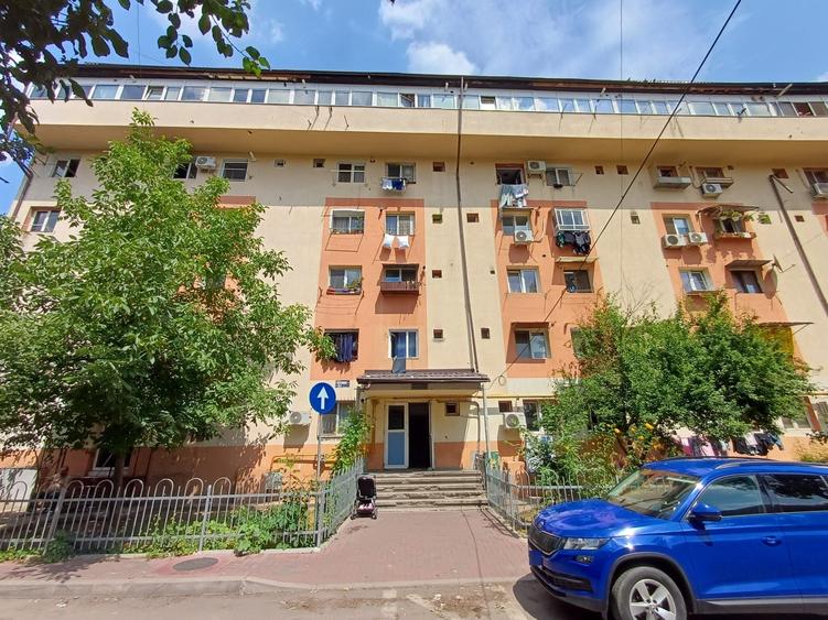 Apartament cu 2 camere semidecomandat în Titan