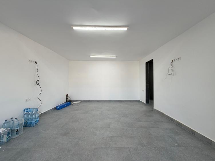 Spațiu comercial, de 55 mp, în Giarmata