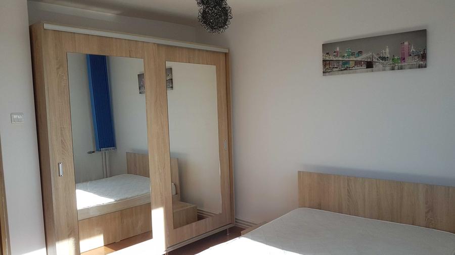 Apartament cu 2 camere decomandat în Palazu Mare