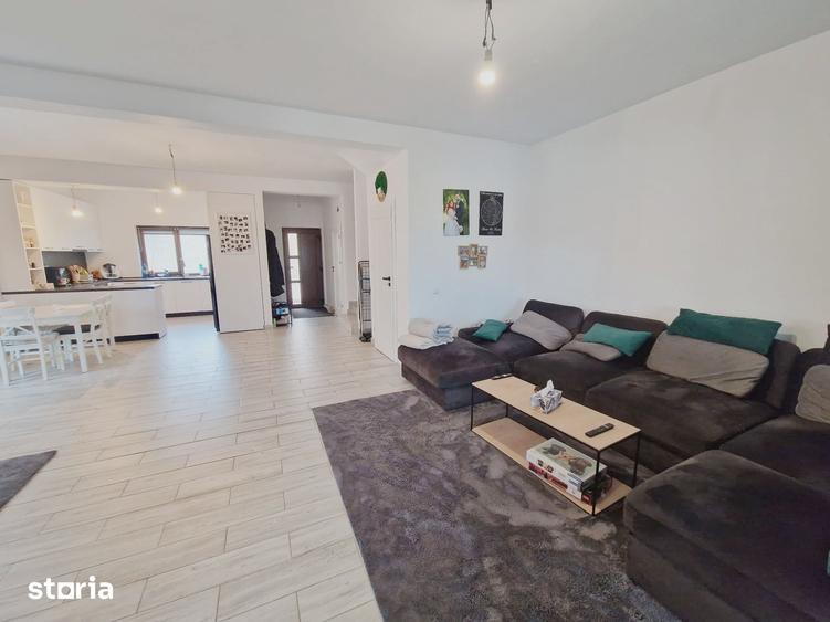 Casă cu 4 camere cu Teren 380 Mp în Apahida