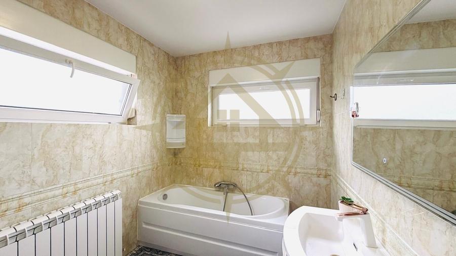 Casă cu 7 camere cu Piscina în Corbeanca