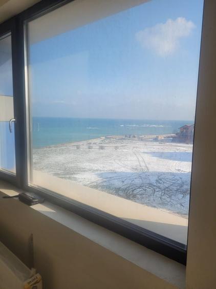 Apartament cu 3 camere decomandat în Faleza Nord