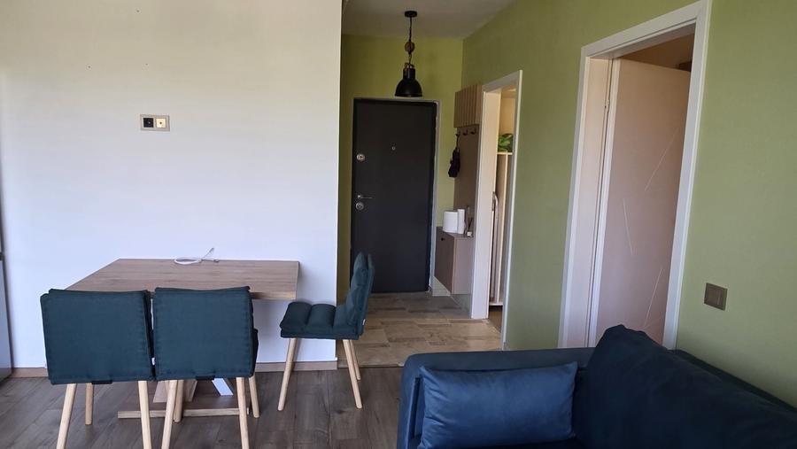 Apartament cu 2 camere semidecomandat în Deușu