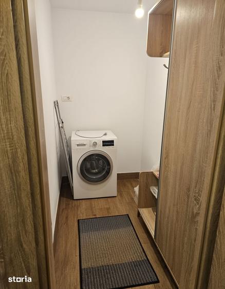 Apartament cu 3 camere în Tractorul