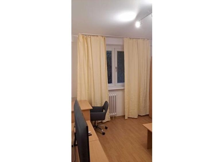 Apartament cu 2 camere decomandat, mobilat în Victoriei