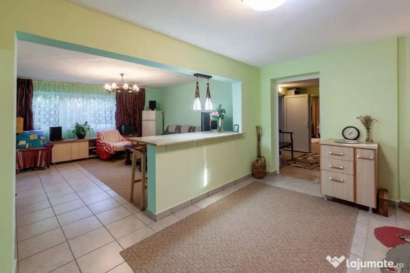 Casă cu 3 camere cu Teren 2720 Mp în Uliești