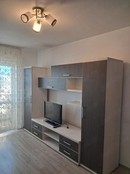 Apartament cu 2 camere decomandat în Berceni