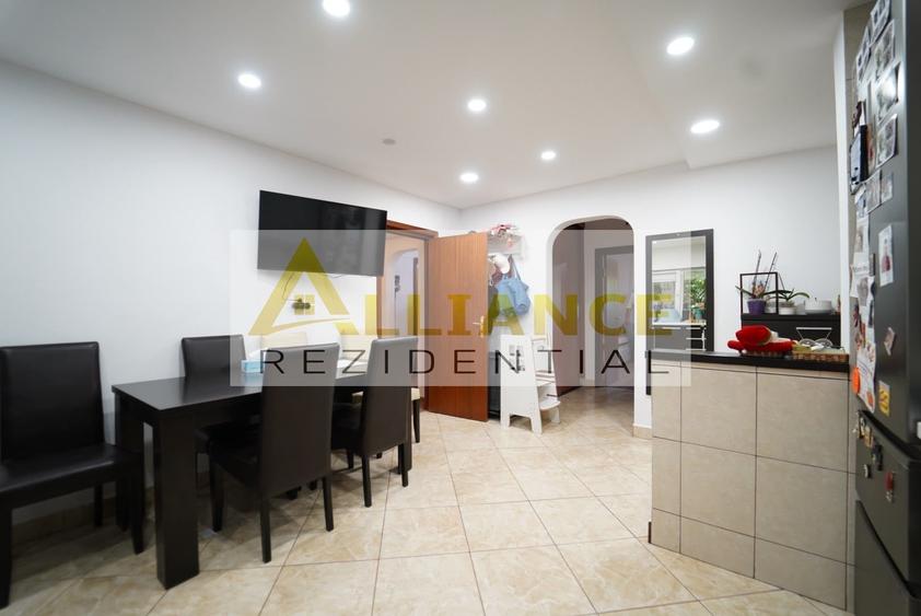 Apartament cu 3 camere semidecomandat, mobilat în Vitan Mall