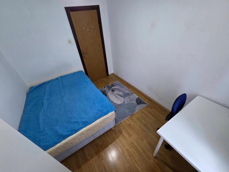 Apartament cu 4 camere semidecomandat în Mănăștur