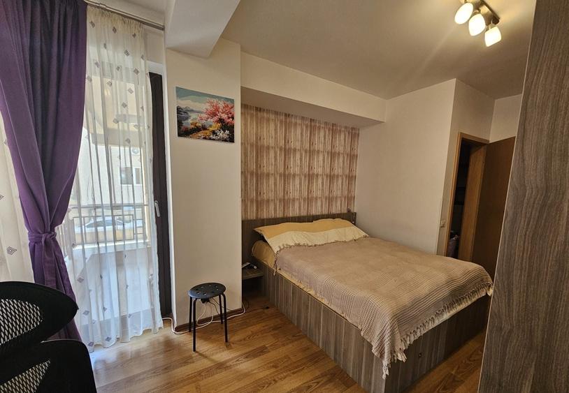 Apartament cu 3 camere decomandat în Ghencea