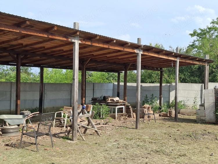 Casă cu Teren 4000 Mp în Redea