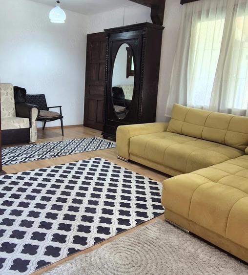 Casă cu Teren 1000 Mp în Dobreni