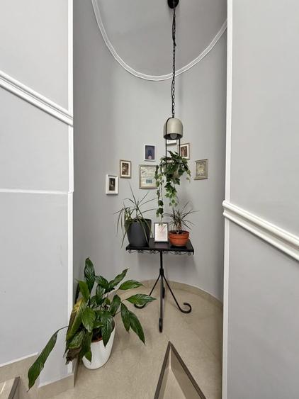 Casă individuală cu 6 camere cu Teren 243 Mp în Tineretului