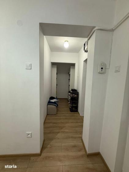 Apartament cu 3 camere în Central — fotografia 3