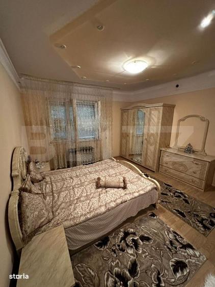 Casă cu 4 camere cu Teren 2400 Mp în Păulești