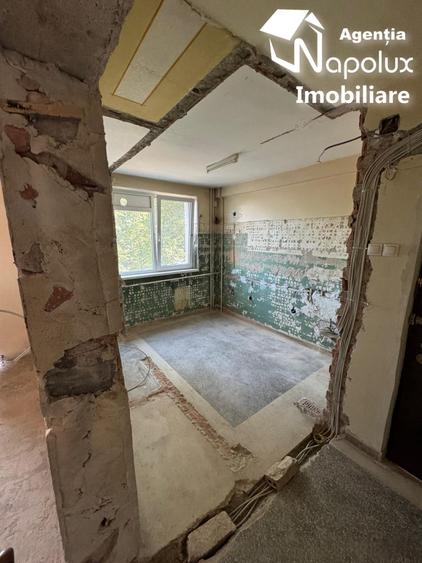 Apartament cu 2 camere semidecomandat în Grigorescu