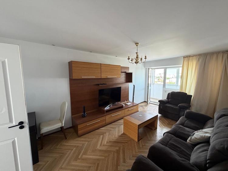 Apartament cu 3 camere decomandat în Dorobanți